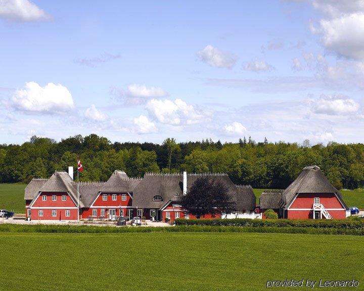 Tyrstrup 4*